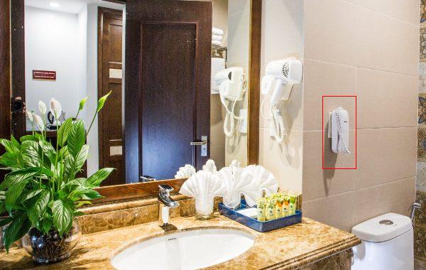 đi tìm lý do Trang Chủ Cổng Game Cá Cược Uy Tín E2 BET lắp điện thoại trong nhà vệ sinh